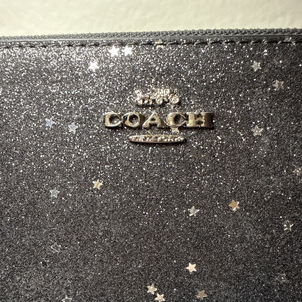 NWOT Black Coach Wristlet Wallet The Glitter Collection With Silver Stars - Picture 2 of 7